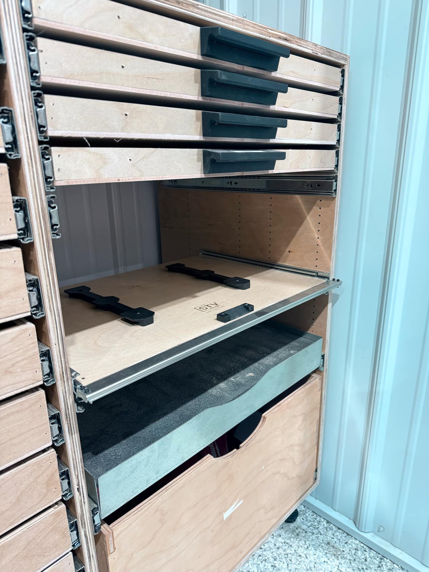 Combo-Unit: Trays and Drawers