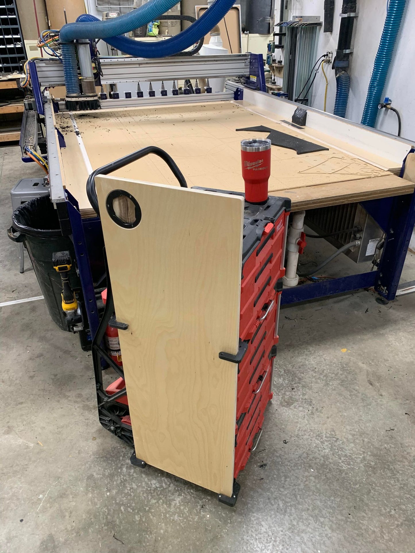 STV Racking™ Packout™ Cup Mount
